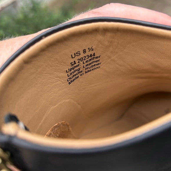 Nisolo Dari 2.0  black leather back zip ankle boot - Picture 9 of 10